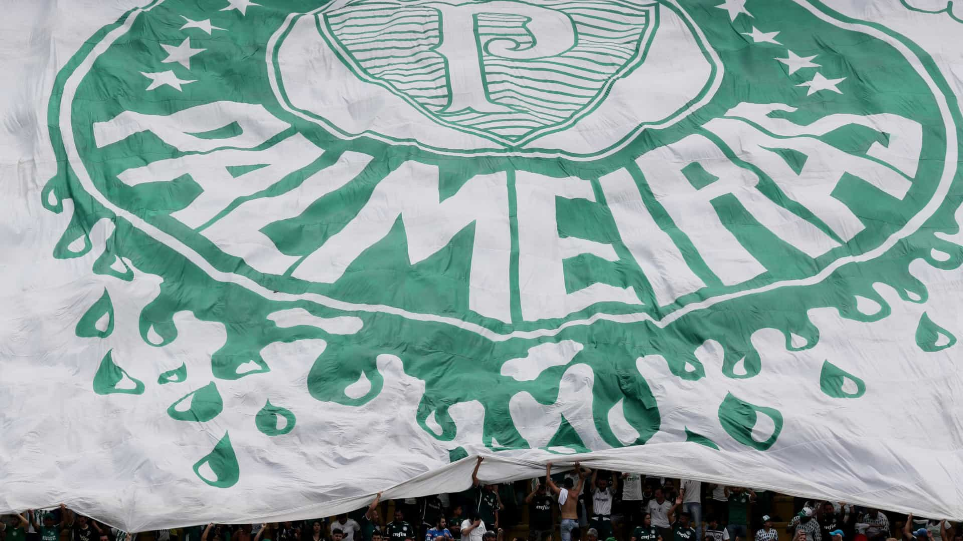 Palmeiras repudia ataques racistas após vídeo do lançamento da nova camisa