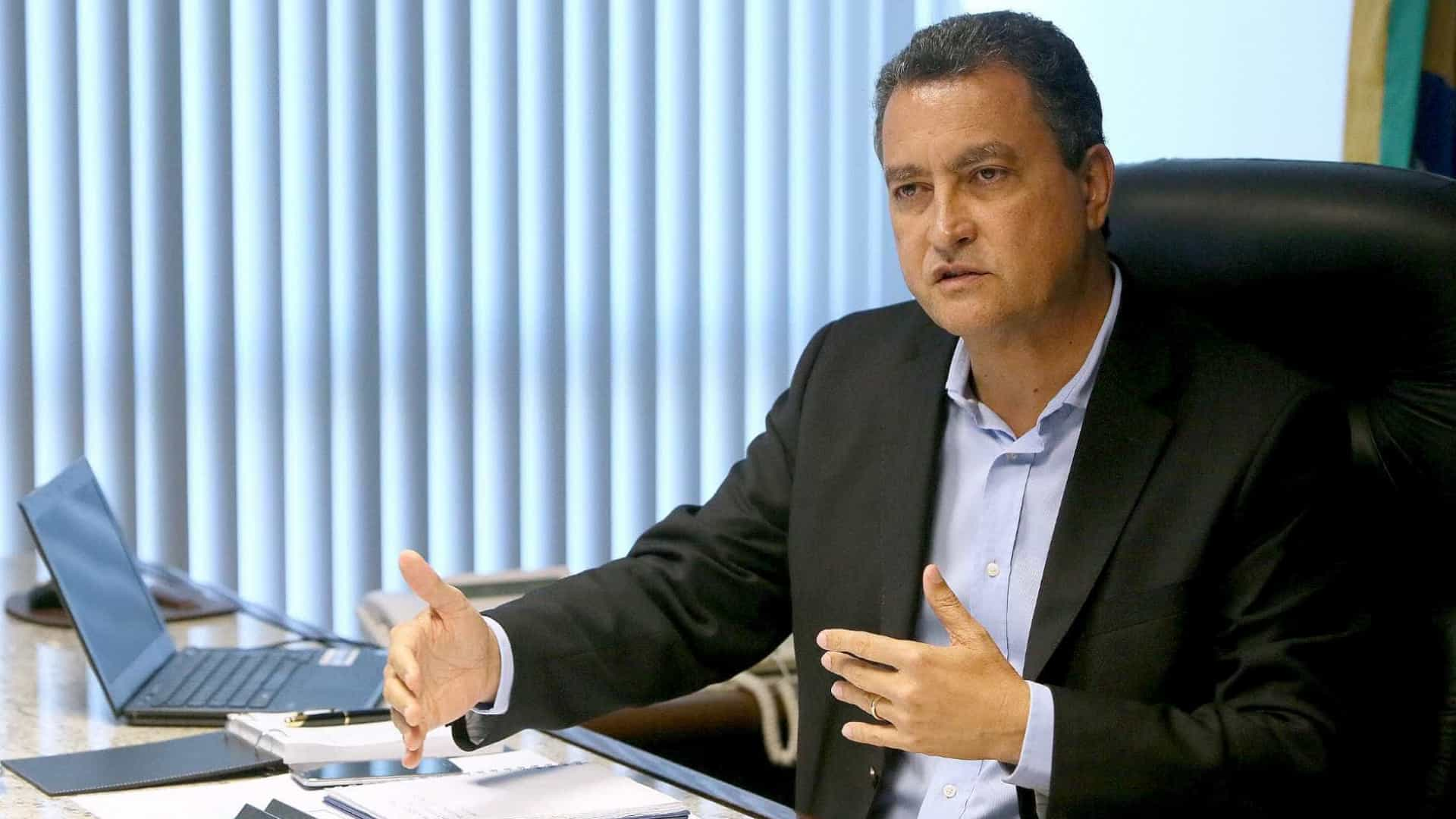 Governadores pedem a Bolsonaro imediata adoção de providências por vacinas