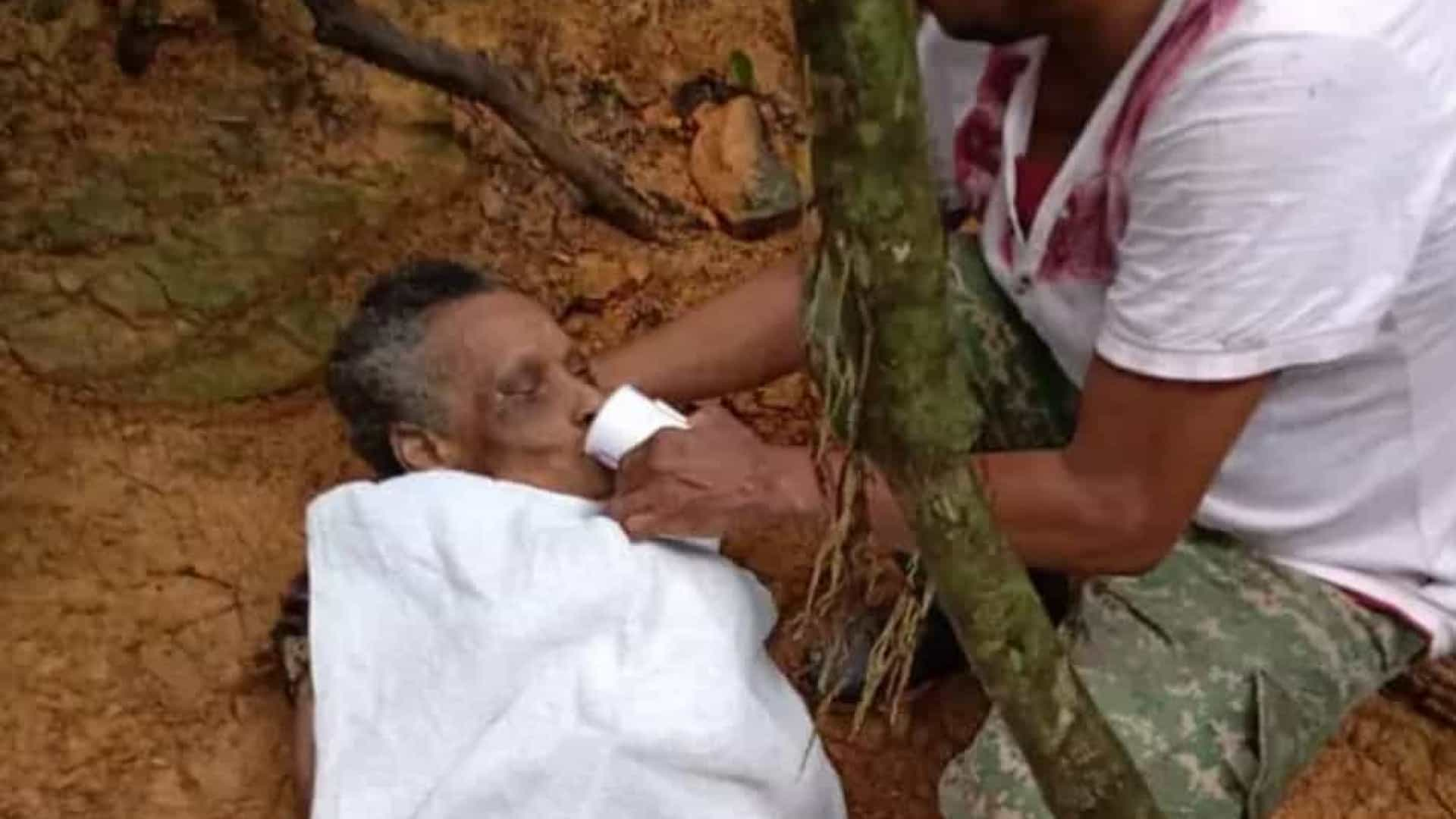 Idosa sobrevive oito dias bebendo água da chuva após cair em falésia