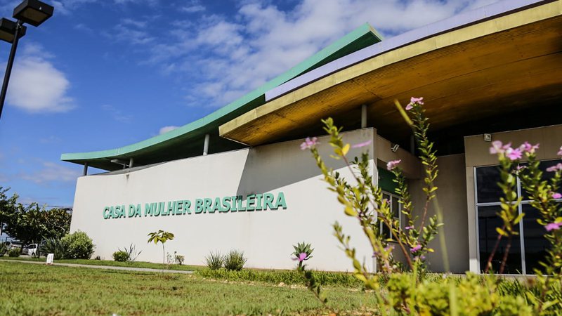 Tio é preso ao bater na irmã que ameaçava cortar cabeça do filho de 8 anos em Campo Grande