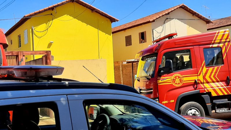 Policial Militar resgata três crianças presas em apartamento em chamas no Universitário