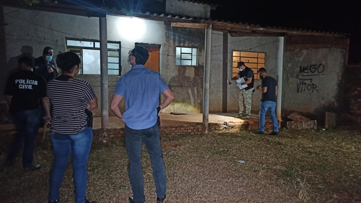 Homem é assassinado dentro de casa com 2 tiros em Dourados