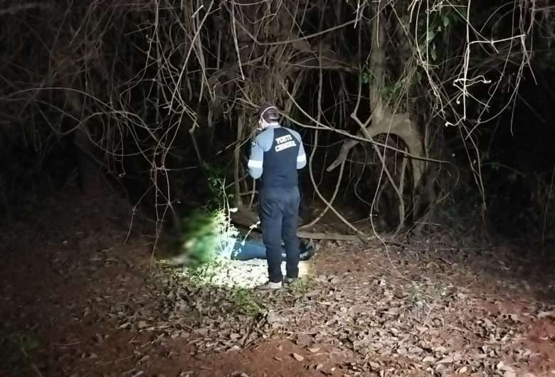 Polícia descarta latrocínio e investiga morte de mulher em Dourados por execução