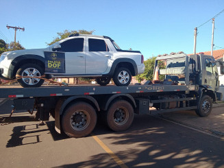 Carro com placas falsas é apreendida pelo DOF em Dourados