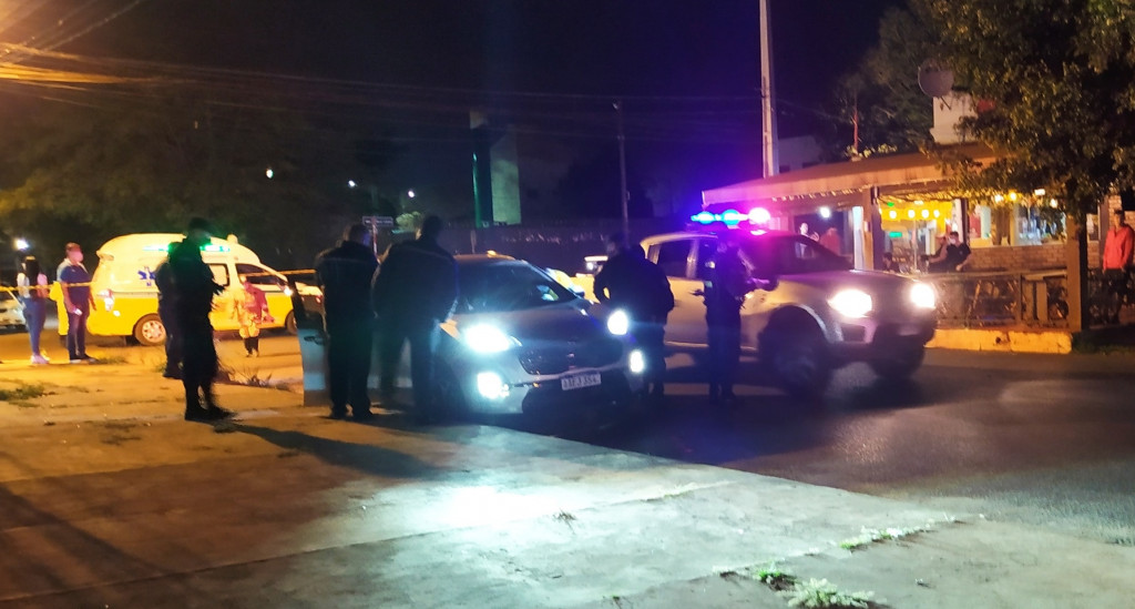 Casal é executado por pistoleiros dentro de carro em cidade da fronteira