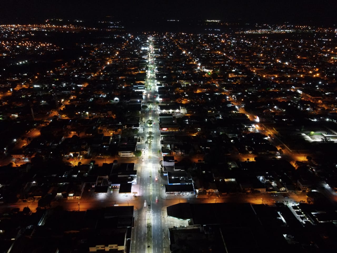 Prefeitura entrega iluminação de mais de 3km da Hayel Bon Faker