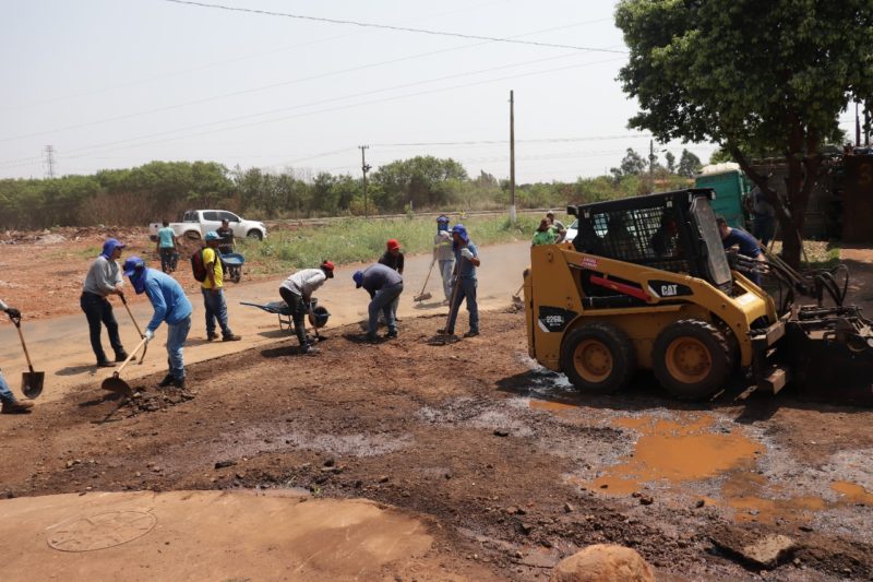 Prefeitura inicia operação tapa-buracos na região do Parque das Nações II