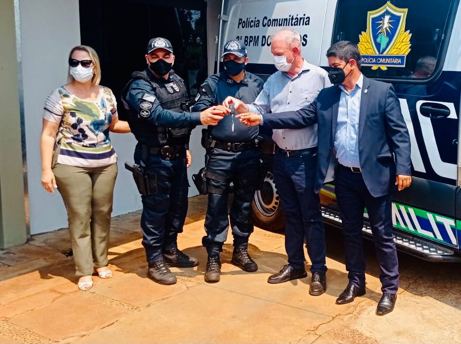 Polícia Militar recebe viaturas para atendimento comunitário em Dourados