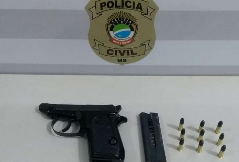 Após briga em estabelecimento, homem é flagrado com arma que usaria em vingança