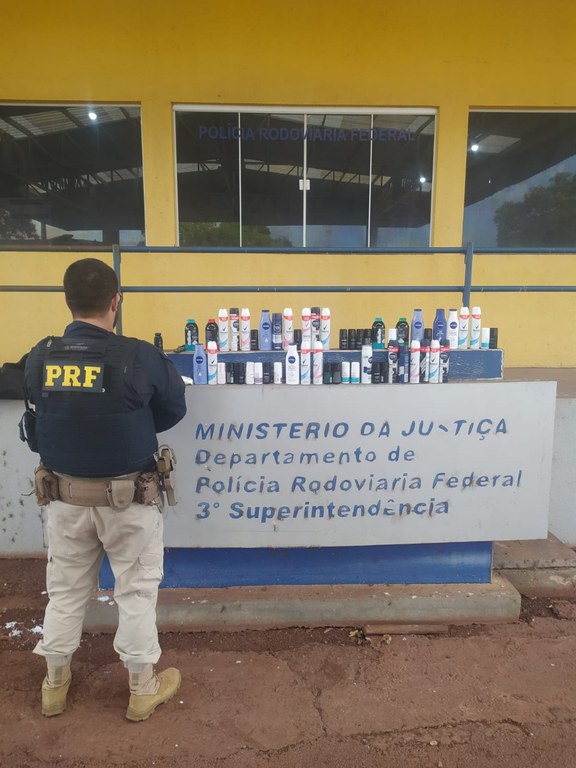 PRF apreende 5,6 quilos de cocaína em Miranda