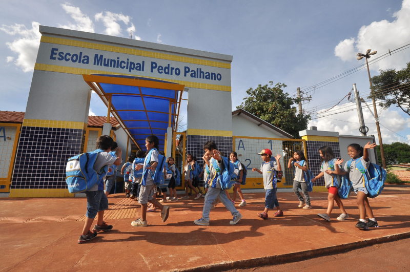 Rede de ensino de Dourados inicia pré-matrícula nesta segunda-feira