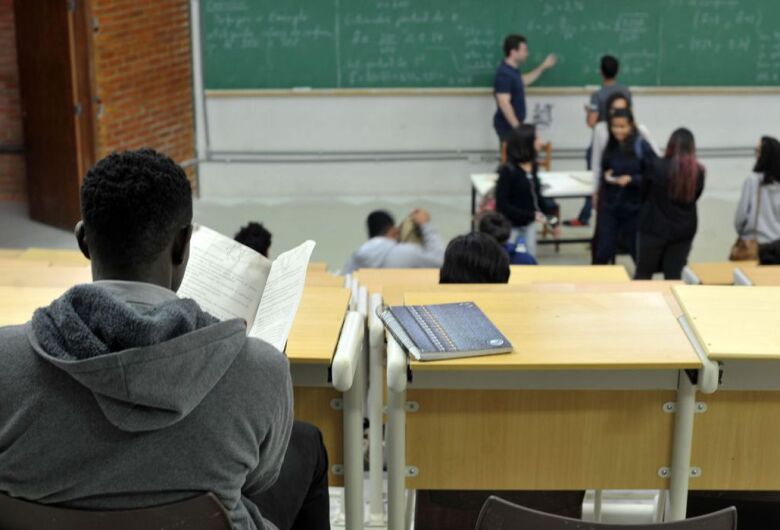 Estudantes têm até esta sexta-feira para se inscrever no Prouni