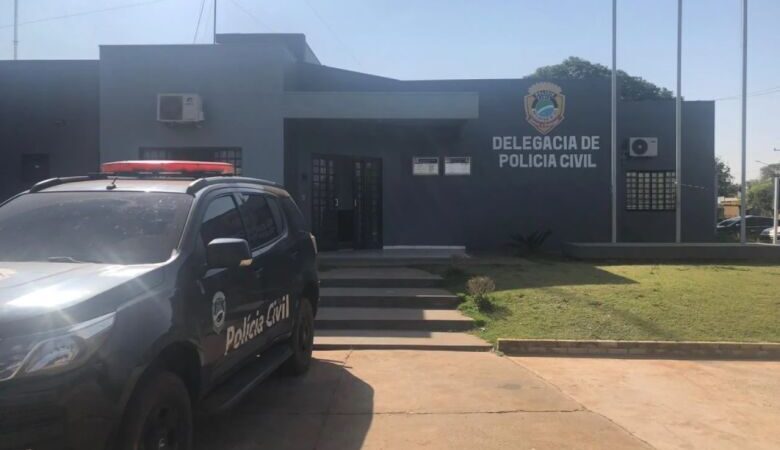 Polícia encontra tabletes de maconha abandonados em matagal