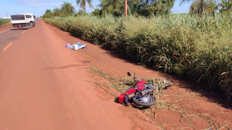 Motociclista morre em acidente na MS-256 e polícia investiga atropelamento por caminhonete