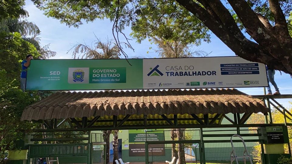 Casa do Trabalhador abre a semana com 230 vagas de emprego em Dourados