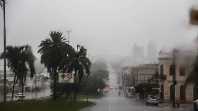 Semana de páscoa terá nova frente fria com chuvas e temperaturas amenas