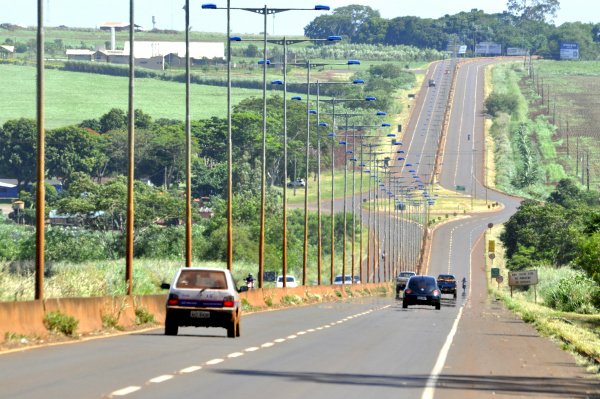 Empresa terá até setembro para iluminar rodovia entre Dourados e Itaporã