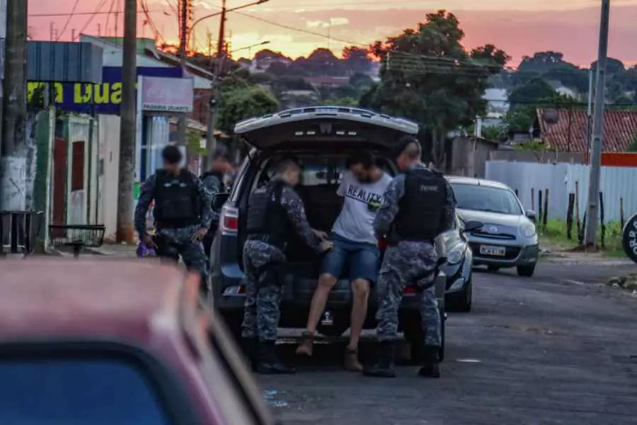 Após execuções, PM faz rondas pela Nhanhá em busca por suspeitos e prende evadido