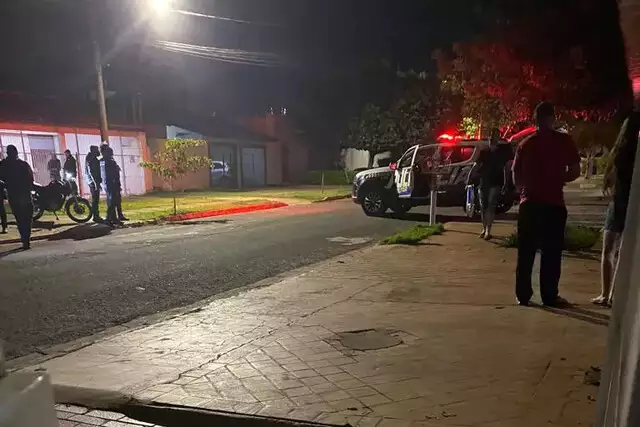 Ladrão de veículos é morto pela PM durante fuga