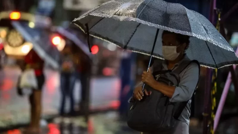 Segunda-feira nublada com possibilidade de chuva em Dourados