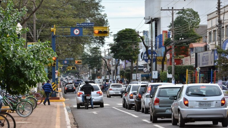 Julho é mês de licenciamento de veículos com placas 5 e 6