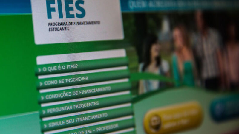 Fies: pré-selecionados devem enviar informações até sexta-feira