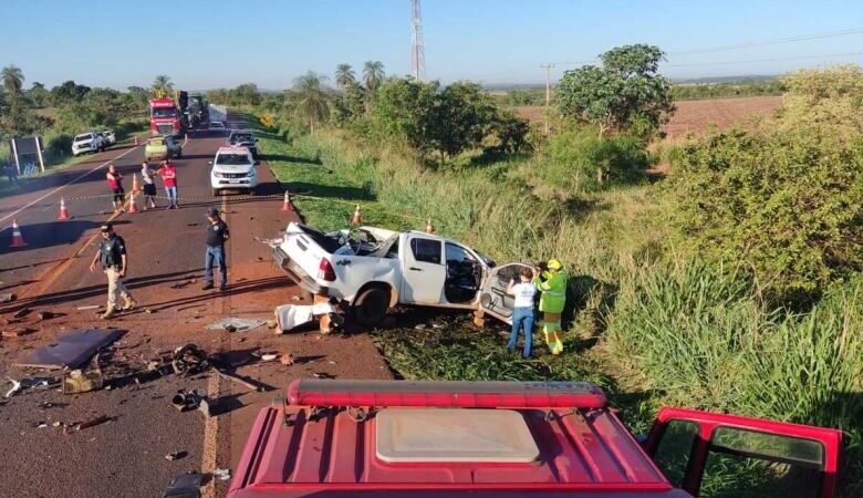 Mortos em acidente envolvendo ônibus com 27 passageiros de Dourados são identificados