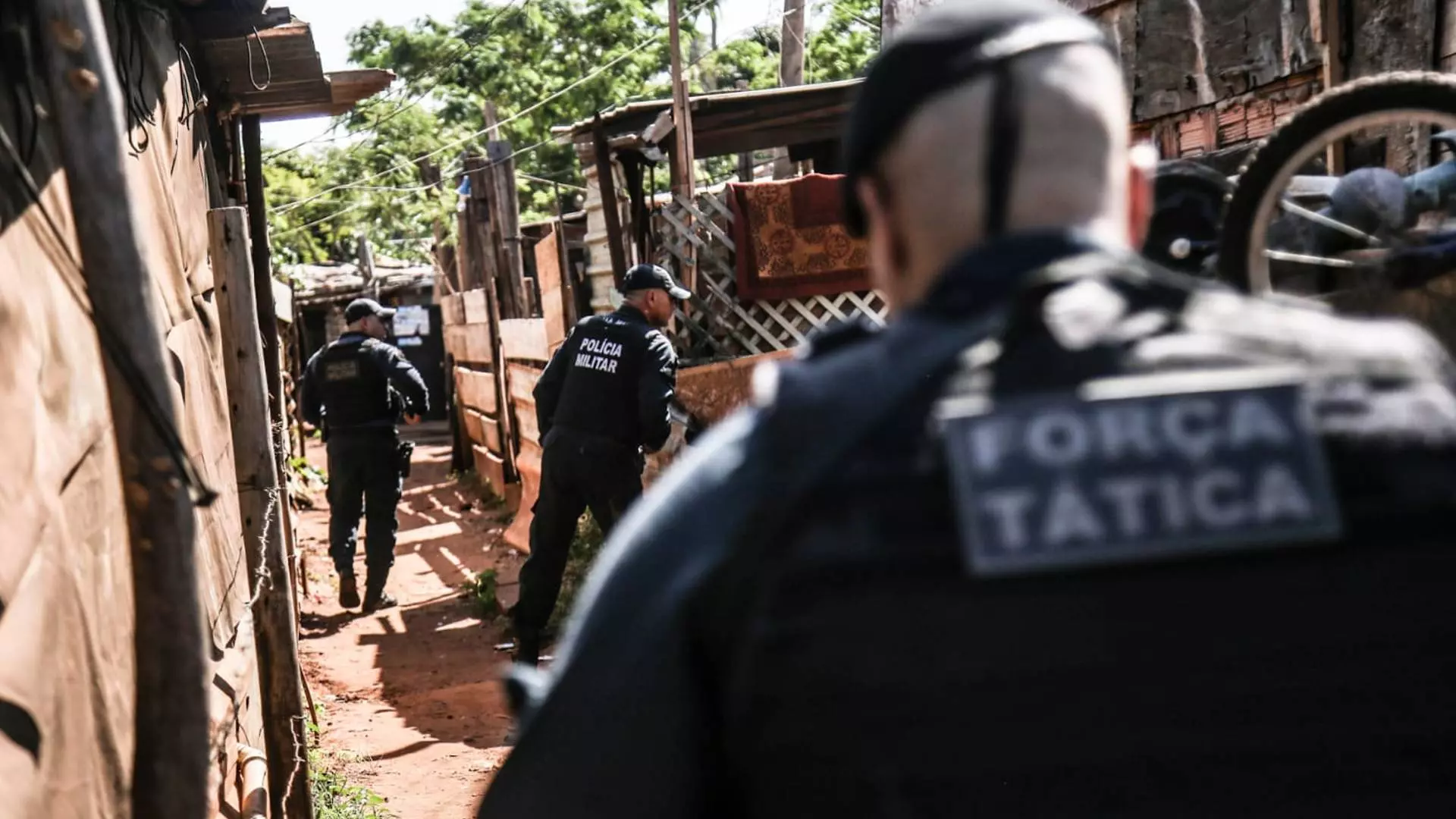 Irmão matou outro com facada no coração após discussão banal na Favela do Mandela