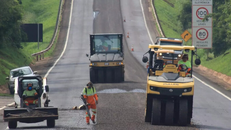 BR-163 tem cinco trechos em obras em MS e trânsito segue no sistema pare-e-siga