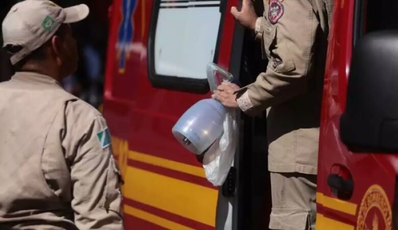 Shopping é evacuado às pressas após incêndio em sala