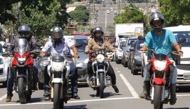 Atenção motociclistas: Oportunidade para quitar dívida de IPVA e licenciamento vai até fim do ano