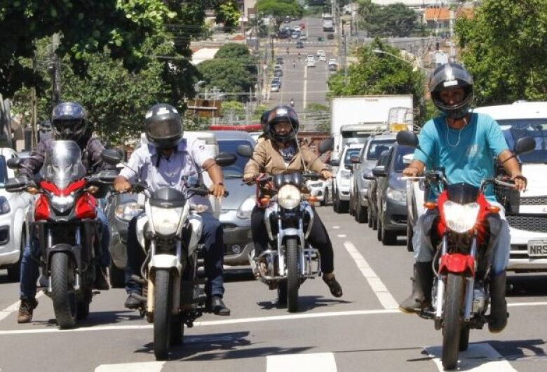 Atenção motociclistas: Oportunidade para quitar dívida de IPVA e licenciamento vai até fim do ano