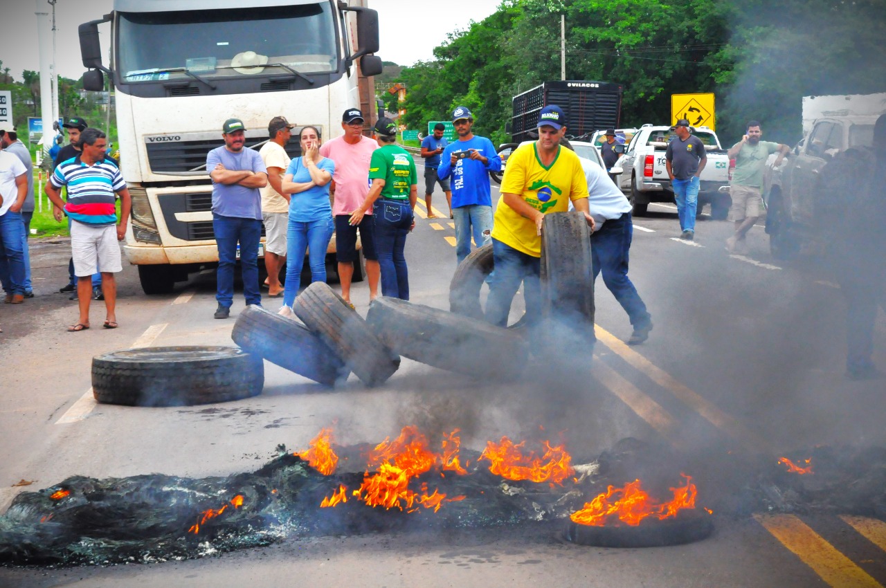 Manifestações continuam em nove trechos nas BR’s no MS