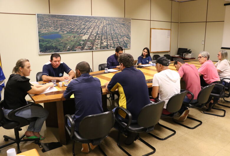 Comissão de Saúde da Câmara recebe motoristas de ambulância para tratar questões salariais