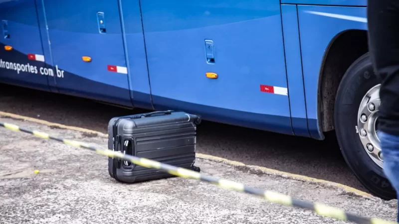 Atirador invade ônibus de viagem e mata passageiro em avenida de Campo Grande