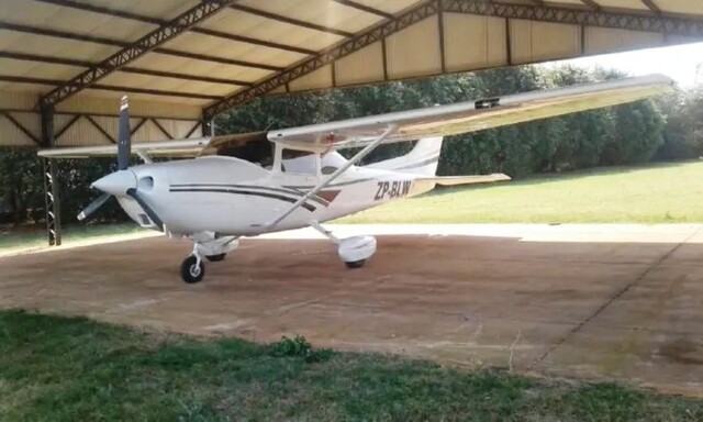 Bando invade fazenda, bloqueia sinal de celular e rouba avião na fronteira