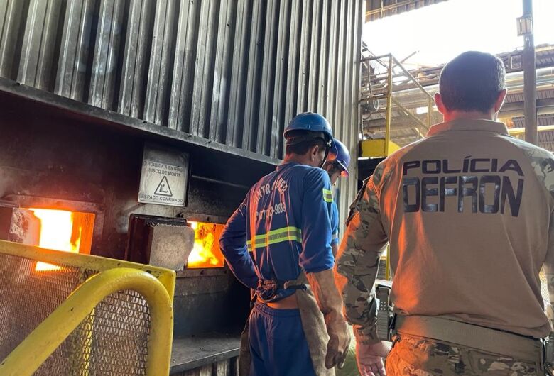 Quase 14 toneladas de drogas são incineradas em farinheira de Dourados