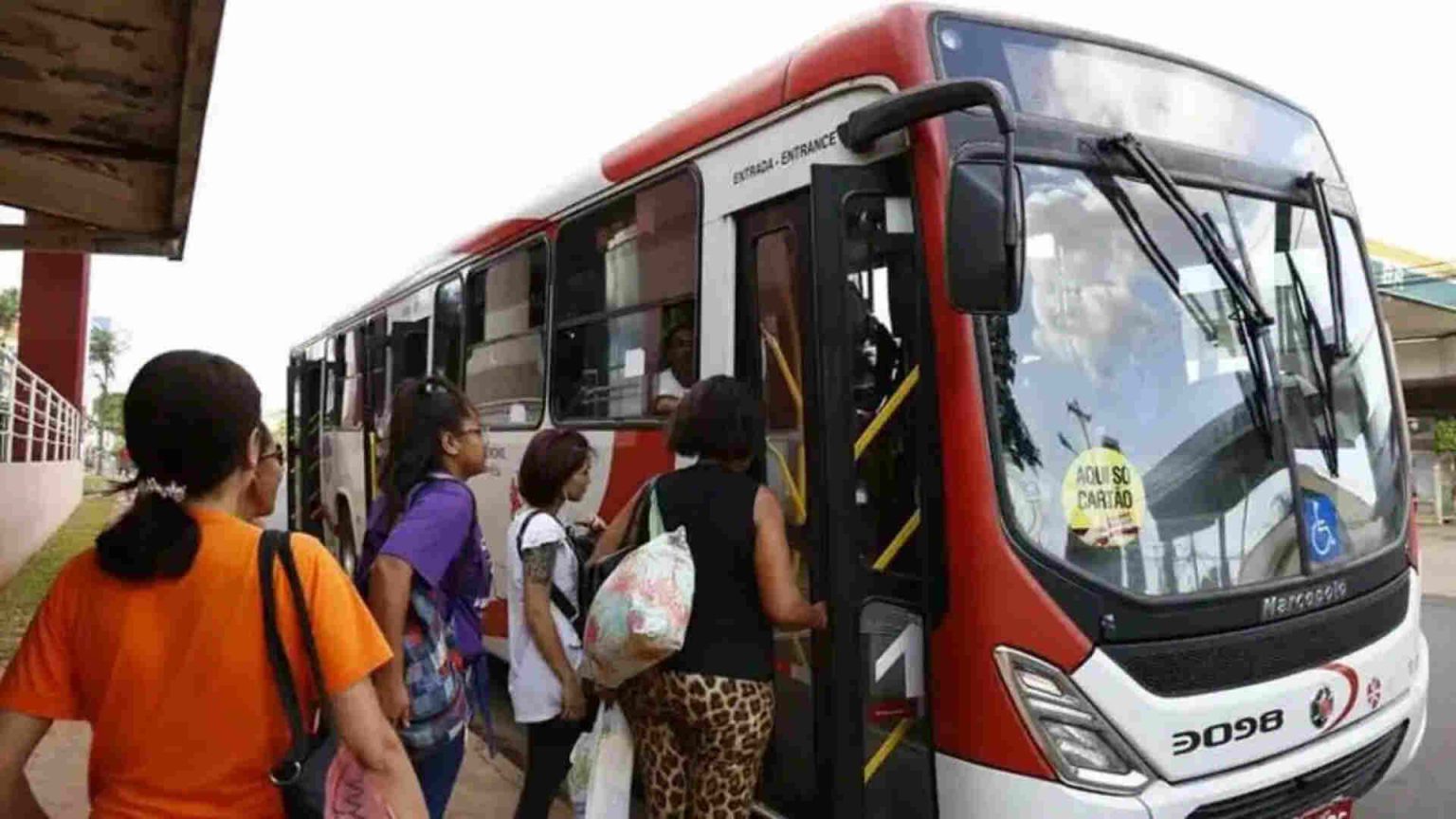 Sem resposta sobre reajuste, motoristas de ônibus vão votar indicativo de greve na quarta