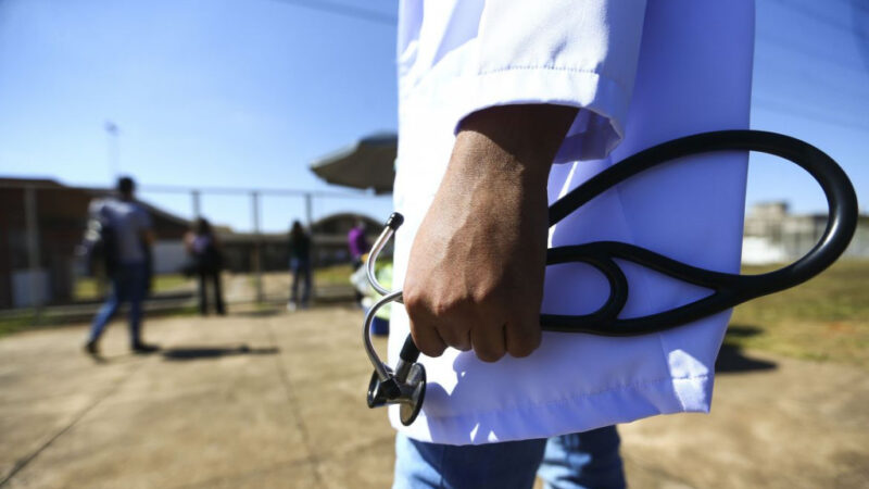 Justiça autoriza recontratação de cubanos do Mais Médicos