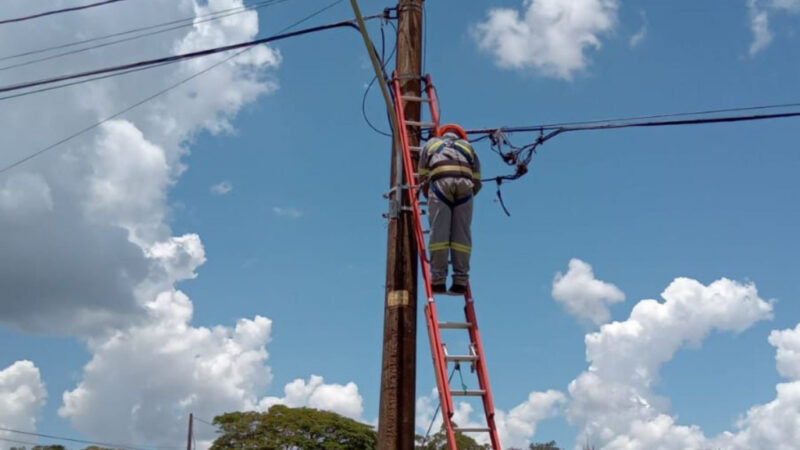 Semsur realiza manutenção de iluminação pública nos distritos