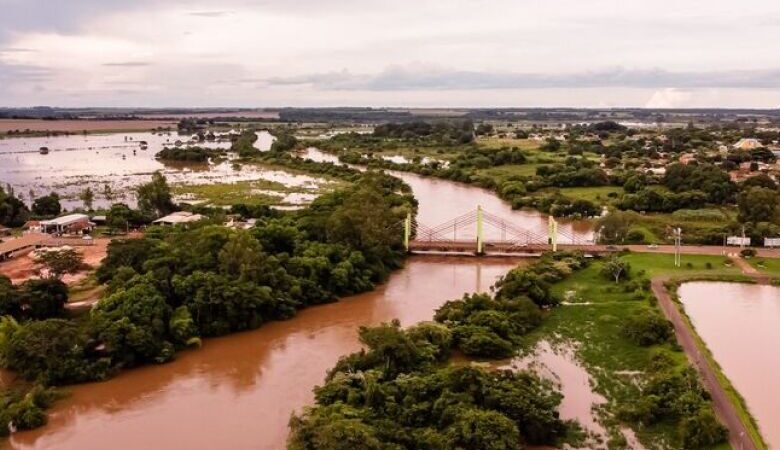 Ponto turístico de Fátima, Ilha do Sol fica submersa com cheia do Rio Dourados