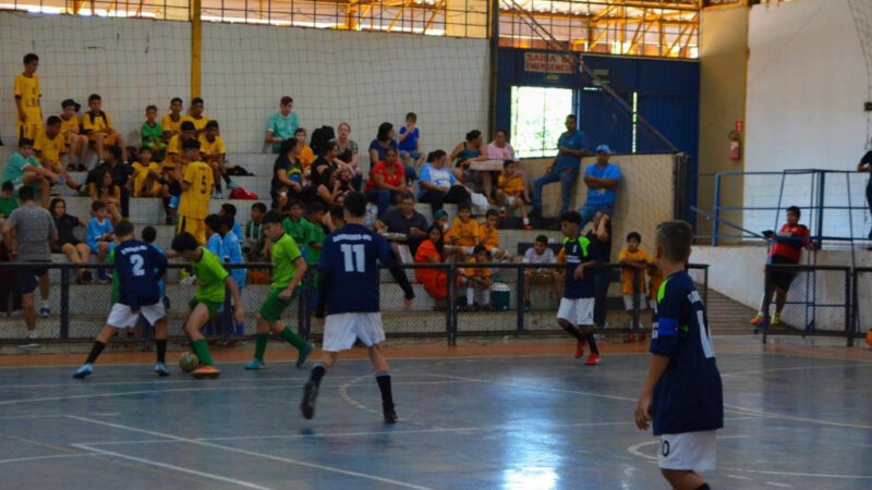 Semed leva 300 alunos para assistir jogo do DAC hoje