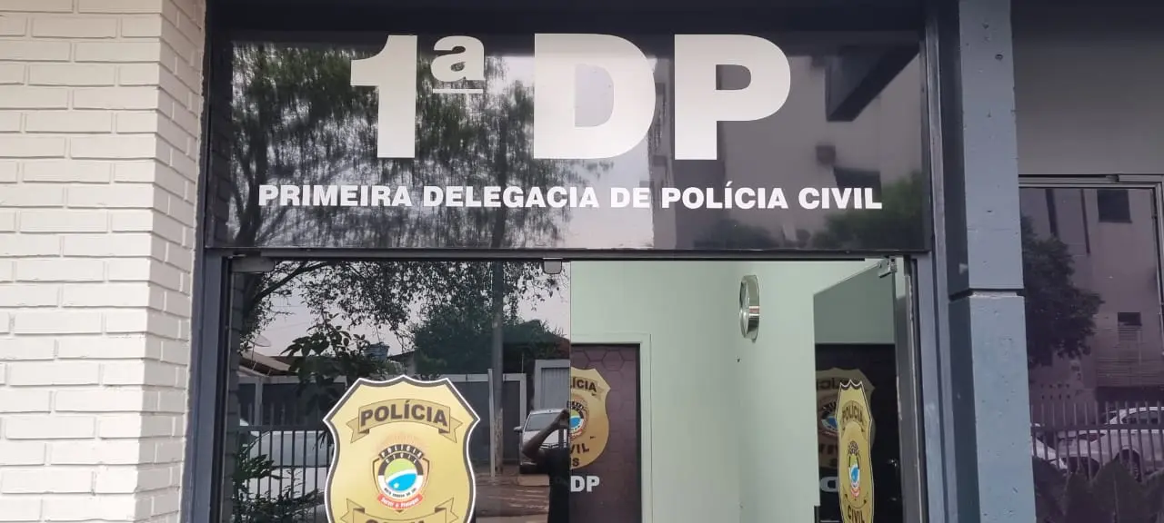 Agredida com pauladas e pedradas em Dourados, mulher pede medida protetiva contra ex-marido