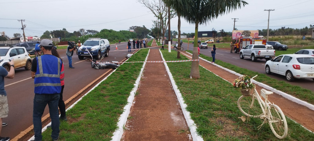 Motociclista morre ao colidir em ciclista na Marcelino Pires