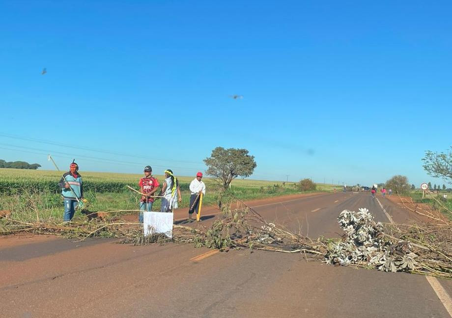 Com rodovias bloqueadas, STF retoma julgamento do marco temporal