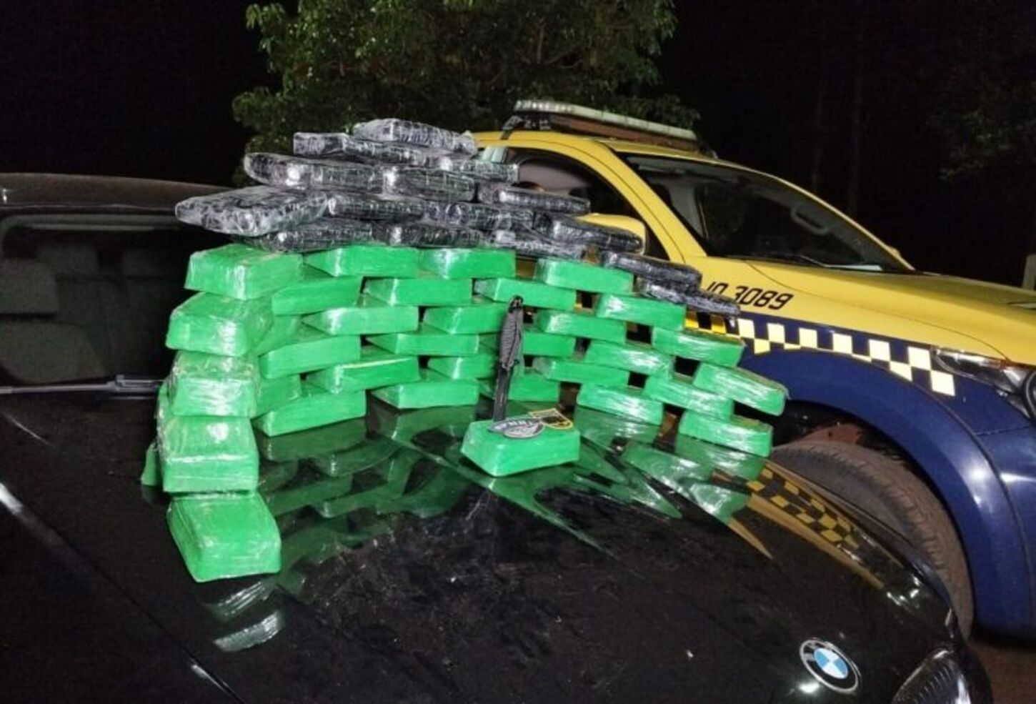 Cocaína apreendida em BMW dirigida por marceneiro em Dourados é avaliada em quase R$ 2 milhões