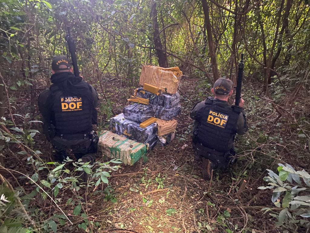 Polícia encontra quase 400 quilos de maconha ‘abandonados’ na fronteira de MS