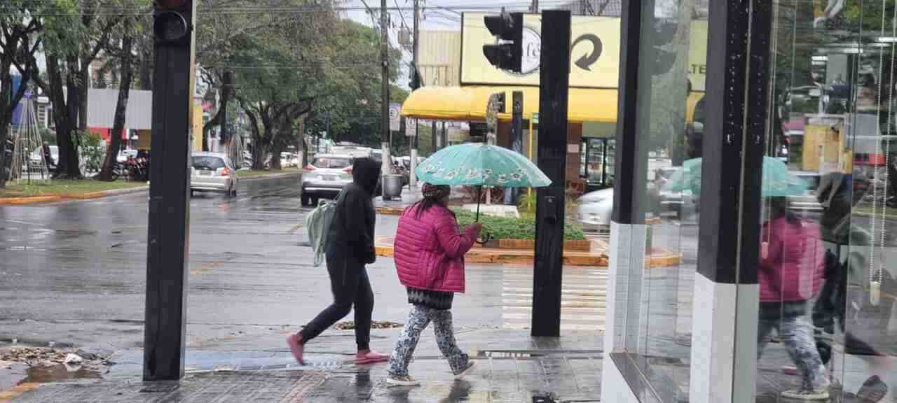 Dourados tem chuva de 6.9 milímetros com ventos, mas frio ainda é tímido