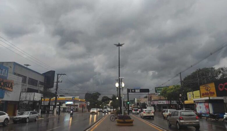 Com tempo instável, Inmet divulga alerta de tempestade para Dourados e região