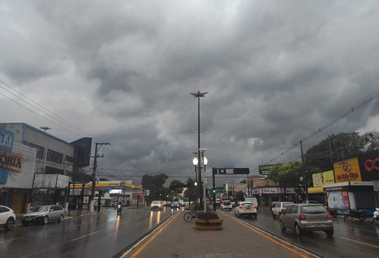 Com tempo instável, Inmet divulga alerta de tempestade para Dourados e região